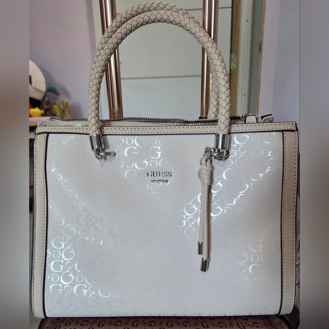 Guess Light Pink Purse With Braided Handles And Wallet